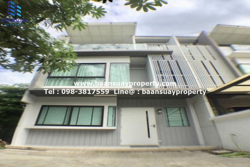 ให้เช่า ทาวน์โฮม 3 ชั้น ซอยรามอินทรา 65 ใกล้โรงเรียนสุขฤทัย 