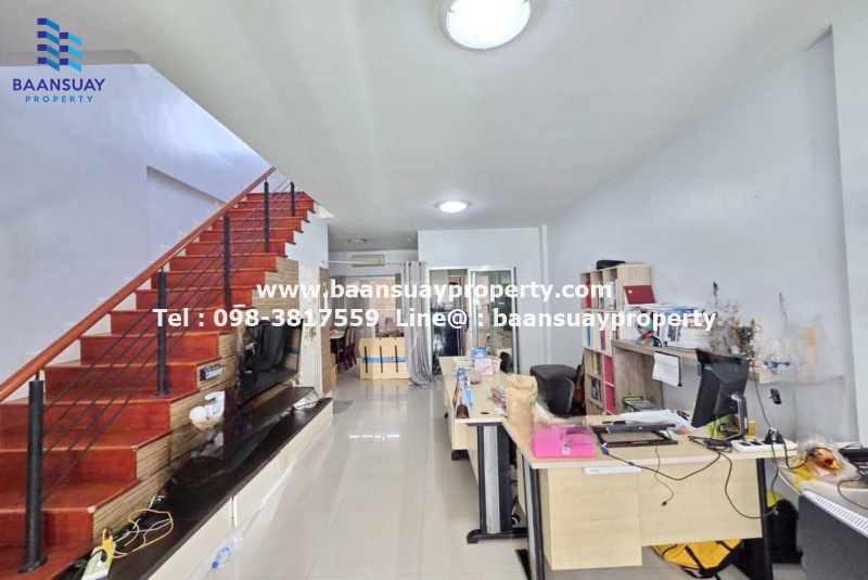 BS21094_Slide2