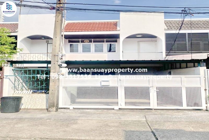 ให้เช่า ทาวเฮ้าส์ 2 ชั้น พร้อมเข้าอยู่ ถนนลาดพร้าว ใกล้ MRT ลาดพร้าว 1 กม. 