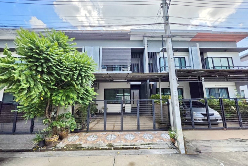 ขาย ทาวน์โฮม 2 ชั้น หมู่บ้านดิแอมเบียนซ์ สายไหม